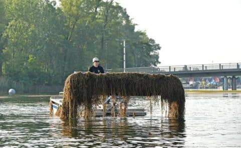 Sicherheitsauflagen wie Abstandsregeln an der Alten Donau