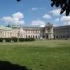 Der Heldenplatz ist ein historischer Platz in Wien, der zur Hofburg gehört