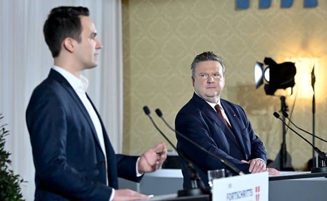 Neos-Wien Parteiobmann Christoph Wiederkehr und Bürgermeister Michael Ludwig