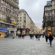 Weihnachtsshopping auf der Kärntner Straße