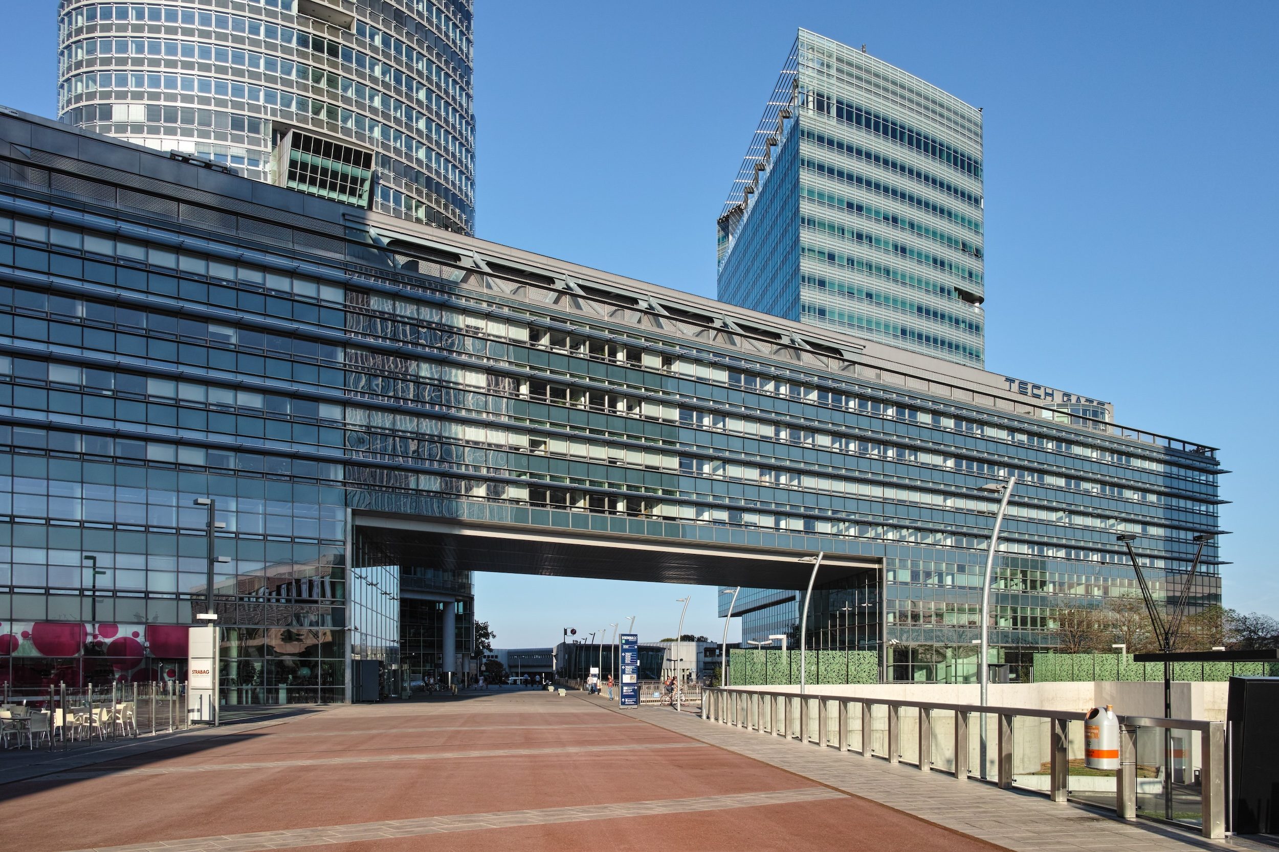 Das Tech Gate Vienna ist ein Wissenschafts- und Technologiepark im 22. Wiener Gemeindebezirk.