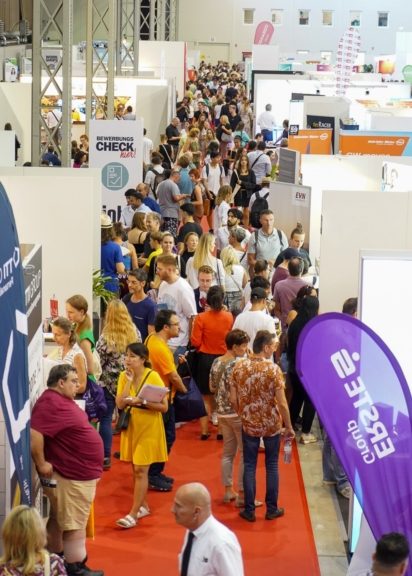 jobmesse austria mit über 120 Ausstellern in der Marx Halle.