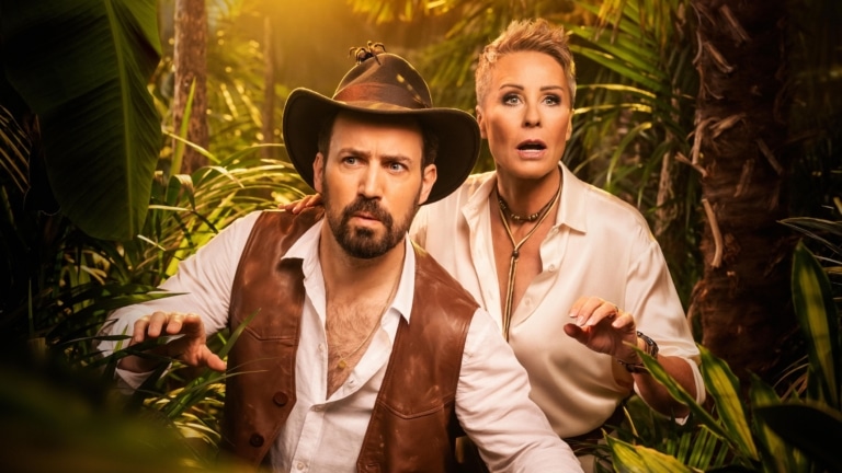 Due beiden Moderatoren Jan Köppen und Sonja Zietlow von "Ich bin ein Star - Showdown der Dschungel-Legenden" auf RTL.