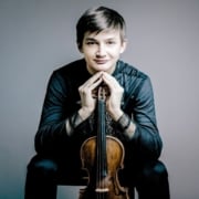 Der österreichische Geiger Leonhard Baumgartner ist Gewinner des Eurovision Young Musicians 2024 .