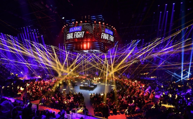 Der Clark Final Fight - Stefan Raab vs. Regina Halmich im PSD Bank Dome in Düsseldorf.