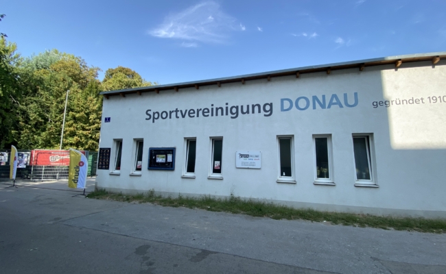 Sportplatz SV Donau in 1220 Wien, Weissauweg 1.